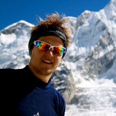 Johan du Plessis About: 28 year old South African/English engineer/explorer Known for: ‘rear engine’ Longest ride: 153 mile stage cycling from London to Zurich Longest Tour: 1100 miles London to Valencia